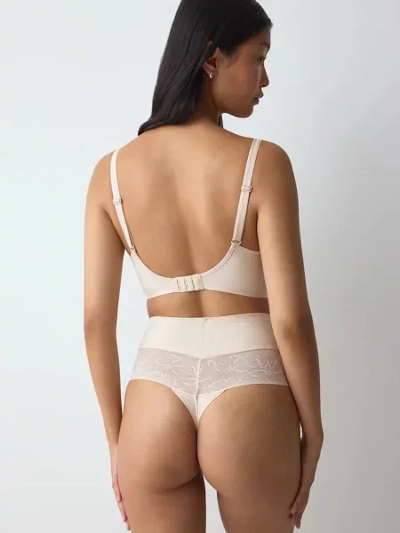 Triumph tanga béžové