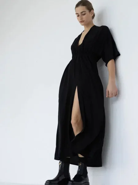 Muuv. Muuv rochie kimono din vâscoză DUE negru