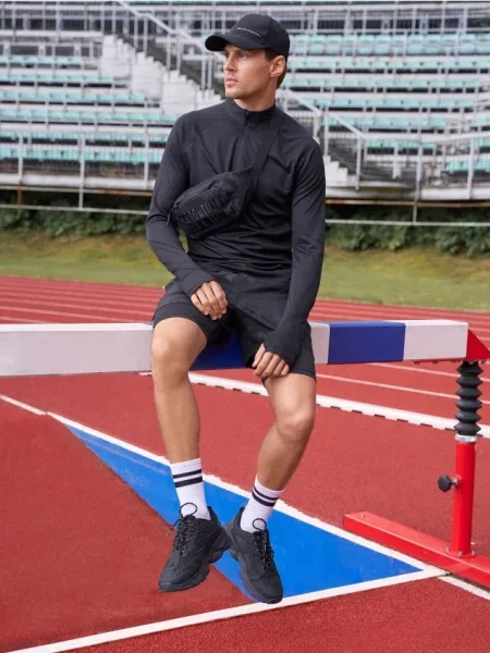 Sinsay Dvouvrstvé sportovní šortky SNSY PERFORMANCE černá