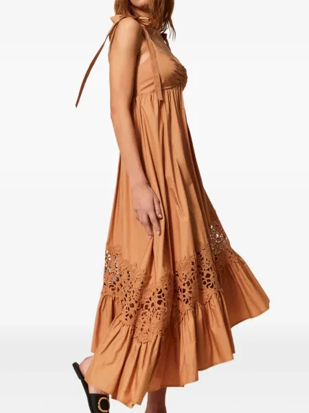 Rochie Twinset asimetrică de costum