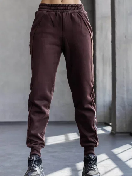 Брюки коричневі