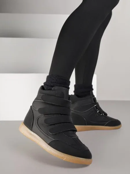 Sneakers Tlavie negri