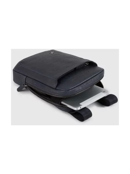 Torba crossbody Piquadro skórzana czarna