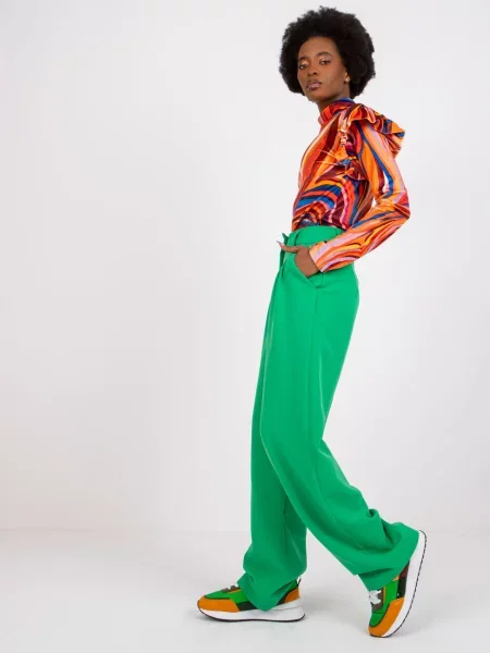 Кадифена блуза Fashionhunters с волани оранжево