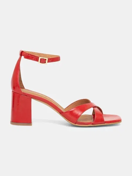 Кожаные босоножки Jonak красные