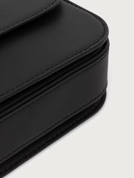Кожаная сумка через плечо Weekend Max Mara