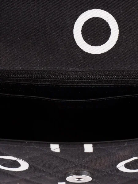 Prošívaná kabelka Chanel Pre-owned s potiskem černá