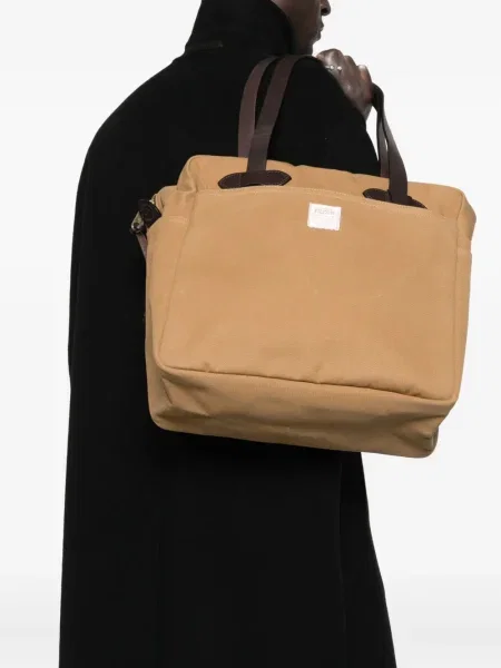 Geantă Filson din țesătură twill maro