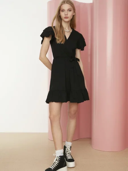 Rochie mini Trendyol cu volane negru