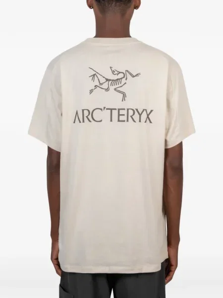 Tricou Arc'teryx cu imagine