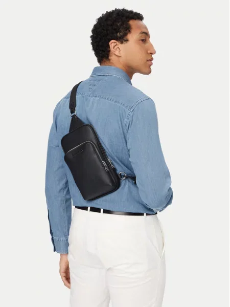 Armani Exchange Krepšys juoda