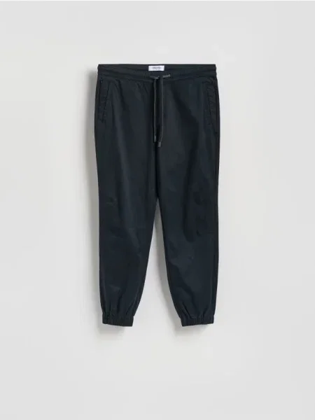 Reserved Pantaloni jogger slim fit negru