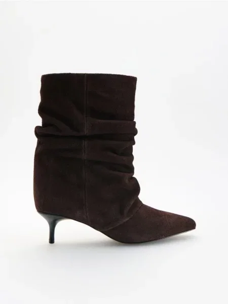 Reserved Botine din piele cu verde