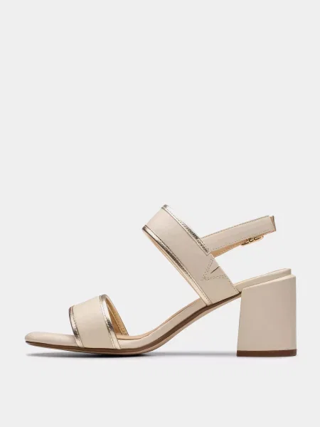 Кожаные босоножки Clarks