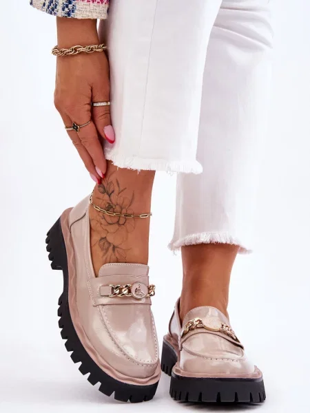 Usnjene lakirane loaferke S. Barski s platformo bež