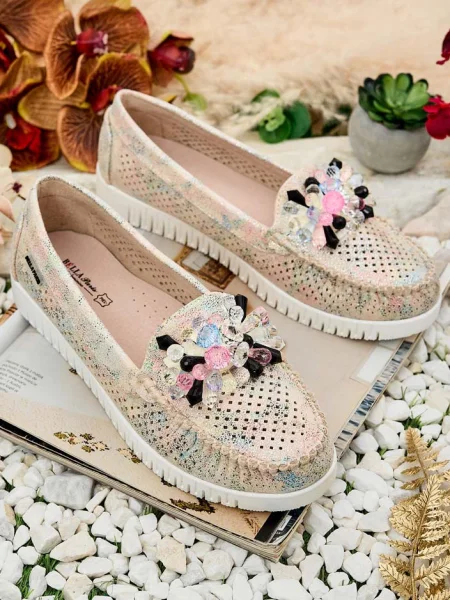 Prolamované mokasíny Resti bílé