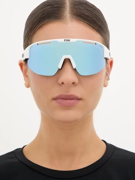 Napszemüveg Bliz Matrix white/smoke blue multi. Méret: OS fehér
