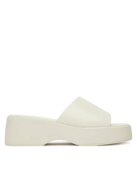 Шлепанцы Deezee белые