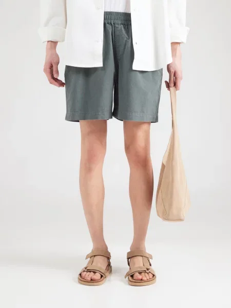 Revolution Pantaloni pin verde