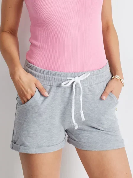 Pantaloni scurți Fashionhunters gri