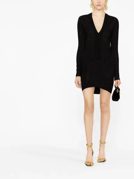 Kostiumas briaunotas mini suknelė Balmain v formos iškirpte juoda
