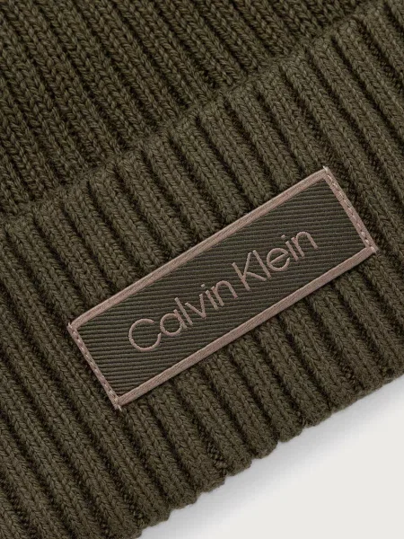 Calvin Klein Sapka fenyő zöld