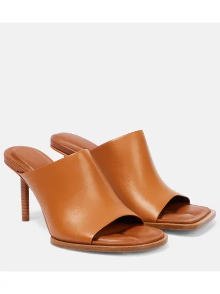 Papuci tip mules Jacquemus din piele maro