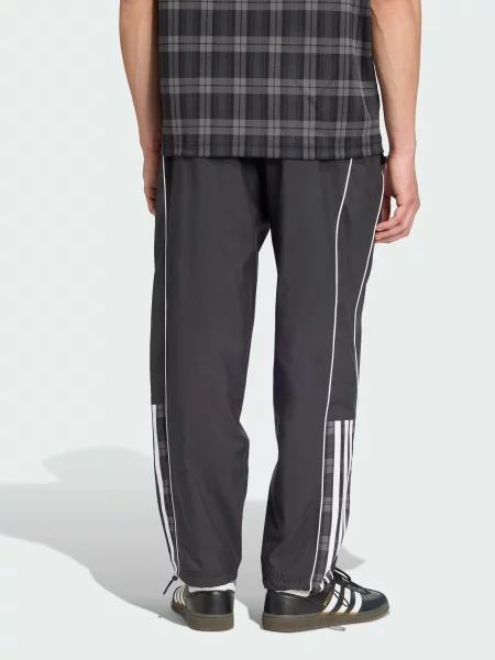 Повседневные брюки Adidas черные