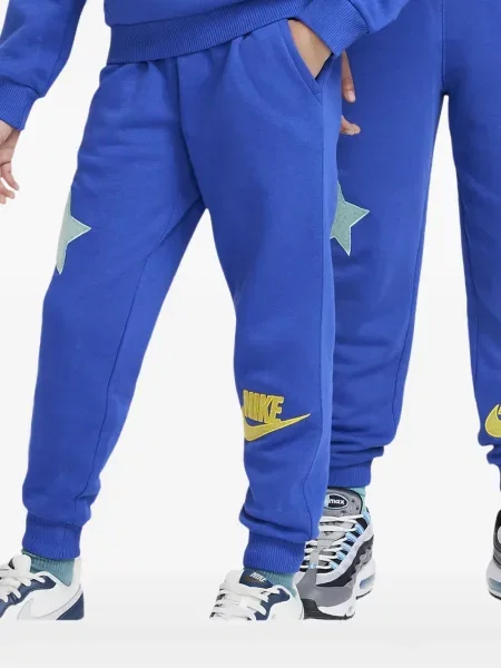 Hanorac Nike cu glugă cu imagine cu model camuflaj roșu