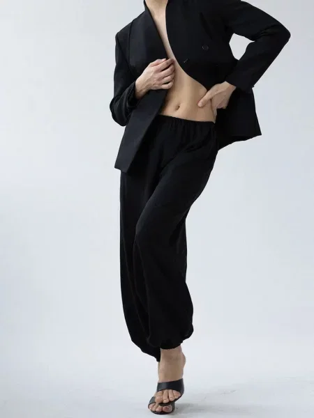 Muuv. Muuv pantaloni joggers pentru femei din vâscoză DUE negru