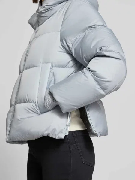 Kurtka puchowa o kroju regular fit z naszywką z logo Marc O'polo