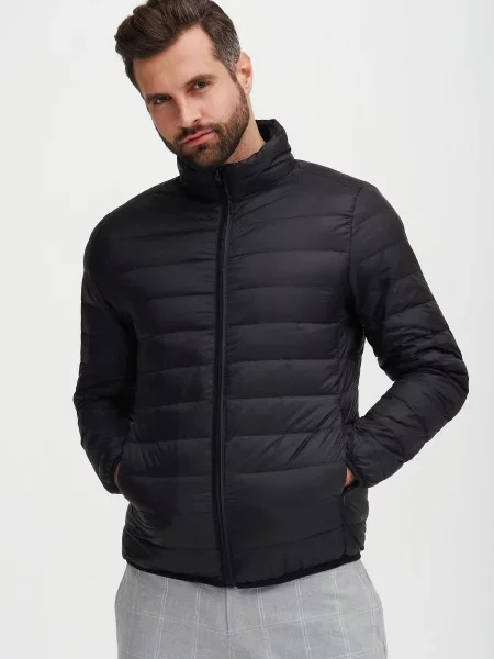 Куртка Estro черная