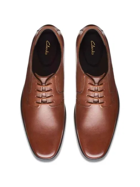 Pantofi Clarks maro