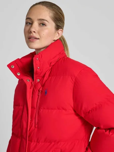 Kurtka puchowa z wyhaftowanym logo i kieszenią na piersi Polo Ralph Lauren czerwona