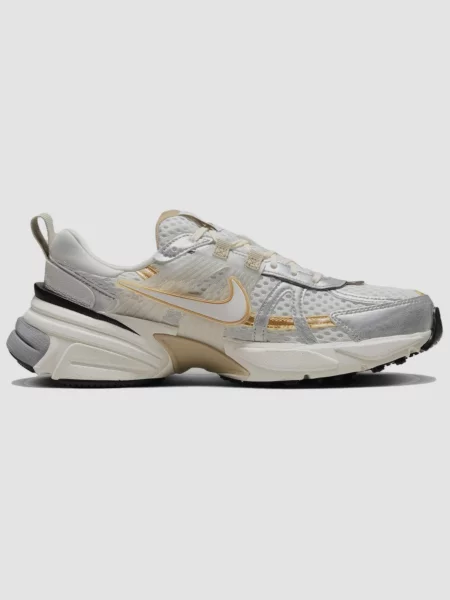 Кожаные кроссовки Nike для бега бежевые