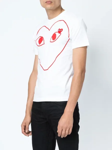 Tričko Comme Des Garçons Play s potiskem se srdcovým vzorem bílé