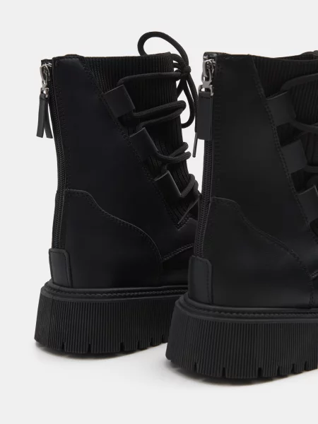 Кожаные ботинки Sinsay черные
