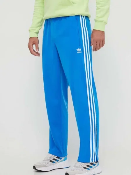 Спортен панталон adidas Originals с апликация синьо