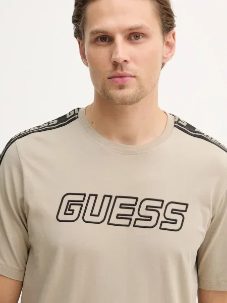 Футболка Guess