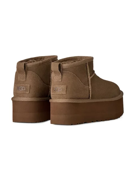 Замшевые классические сапоги Ugg на платформе