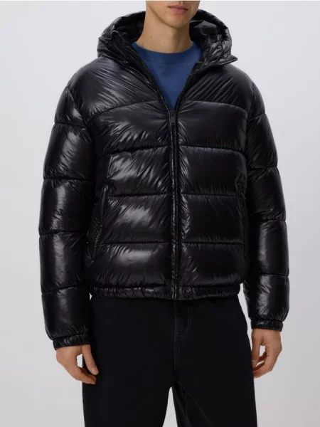 Куртка Reserved с капюшоном черная