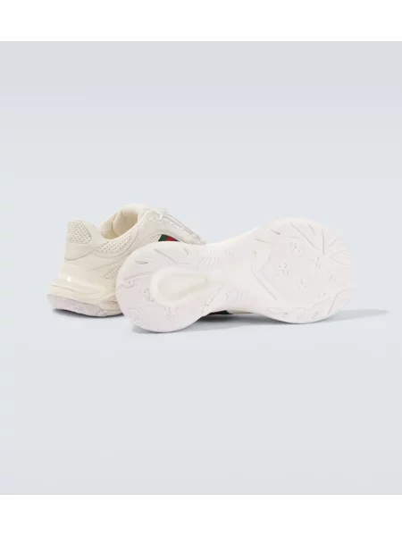 Sneakerși Gucci din piele alb