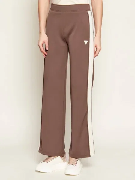 GUESS ACTIVE Pantaloni de trening MARLENE | Relaxed fit maro