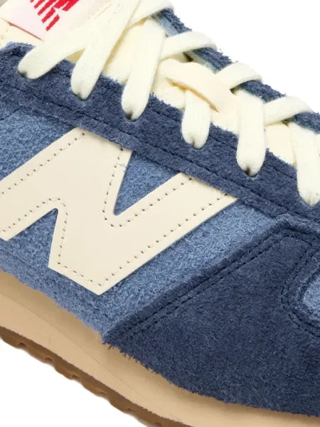 Велурени чехли New Balance на платформе сиво