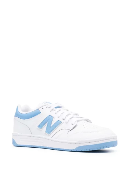 Nėriniuotos sportbačiai New Balance su raišteliais balta