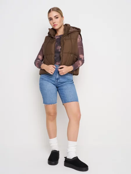 Жилет коричневий