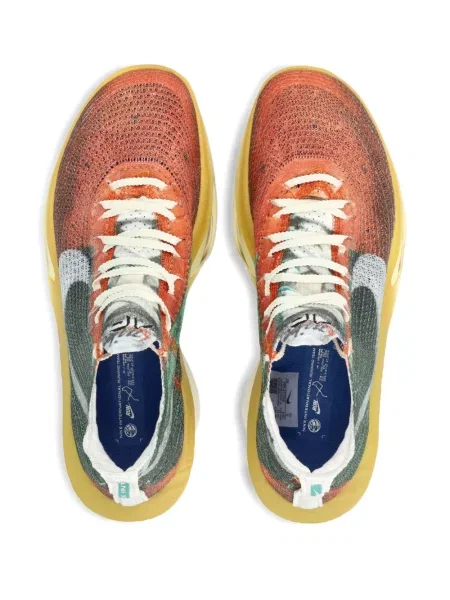 Sweter Nike zamszowy plisowany z nadrukiem brązowy