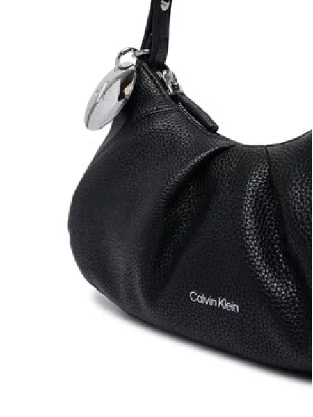Műbőr farmerek Calvin Klein fekete