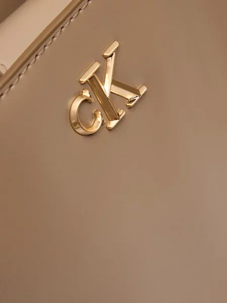 Сумка Calvin Klein в діловому стилі бежева