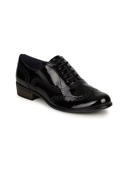Derby Clarks črna